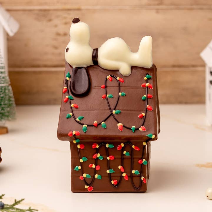 Christmas Doghouse for wholesale by Enjou Chocolat