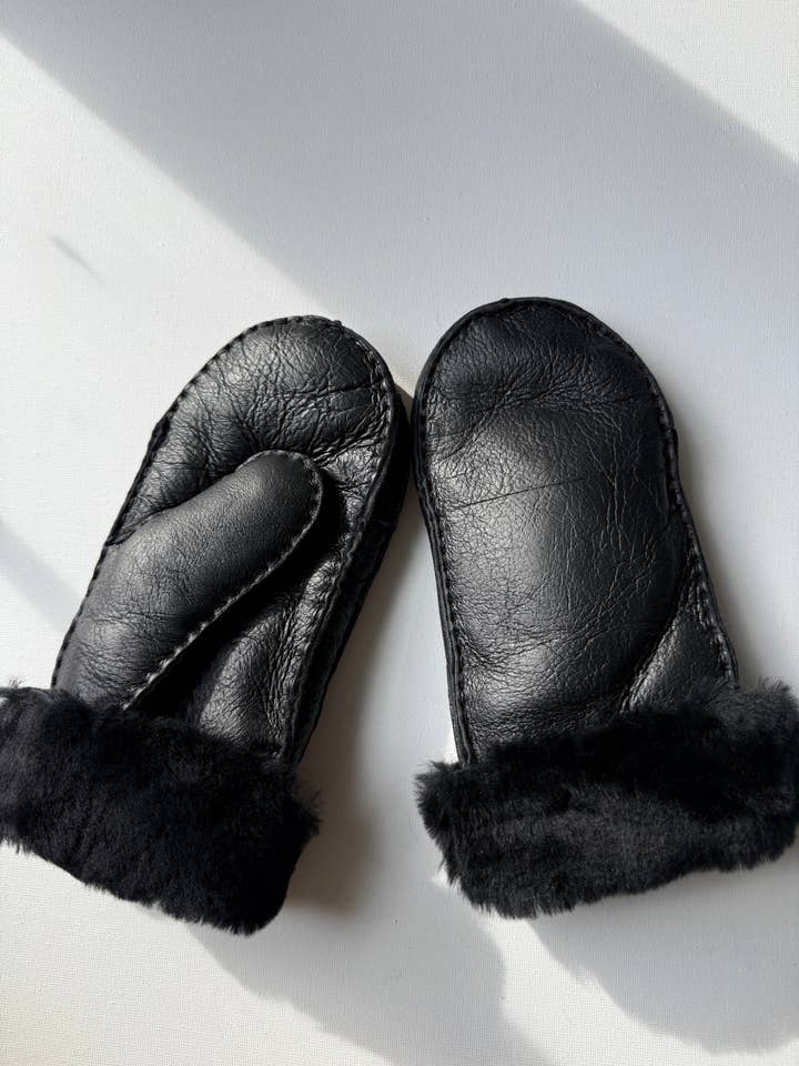 SHEARLING MITTENS for wholesale by Billy Bamboo