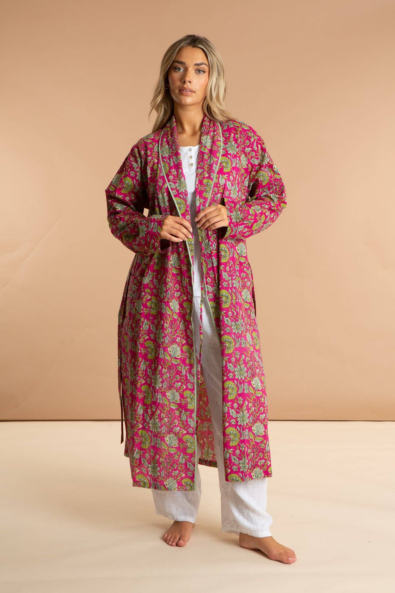 inara - Venta al por mayor Bata - Mujer - Bata de algodón con estampado floral para mujer - Fucsia Freesia2