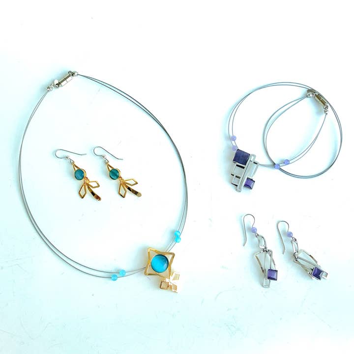 Christophe Poly / Crono Design - Vente Parures de bijoux - ENSEMBLES Préemballés (DFY1) - 6xColliers17'' & Ensembles d'Oreilles & Présentoirs Gratuits23