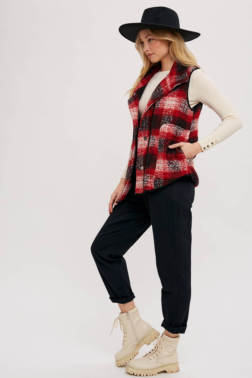 Bluivy – wholesale Outerwear Vest - Women’s – FLANNER PLAID VEST17