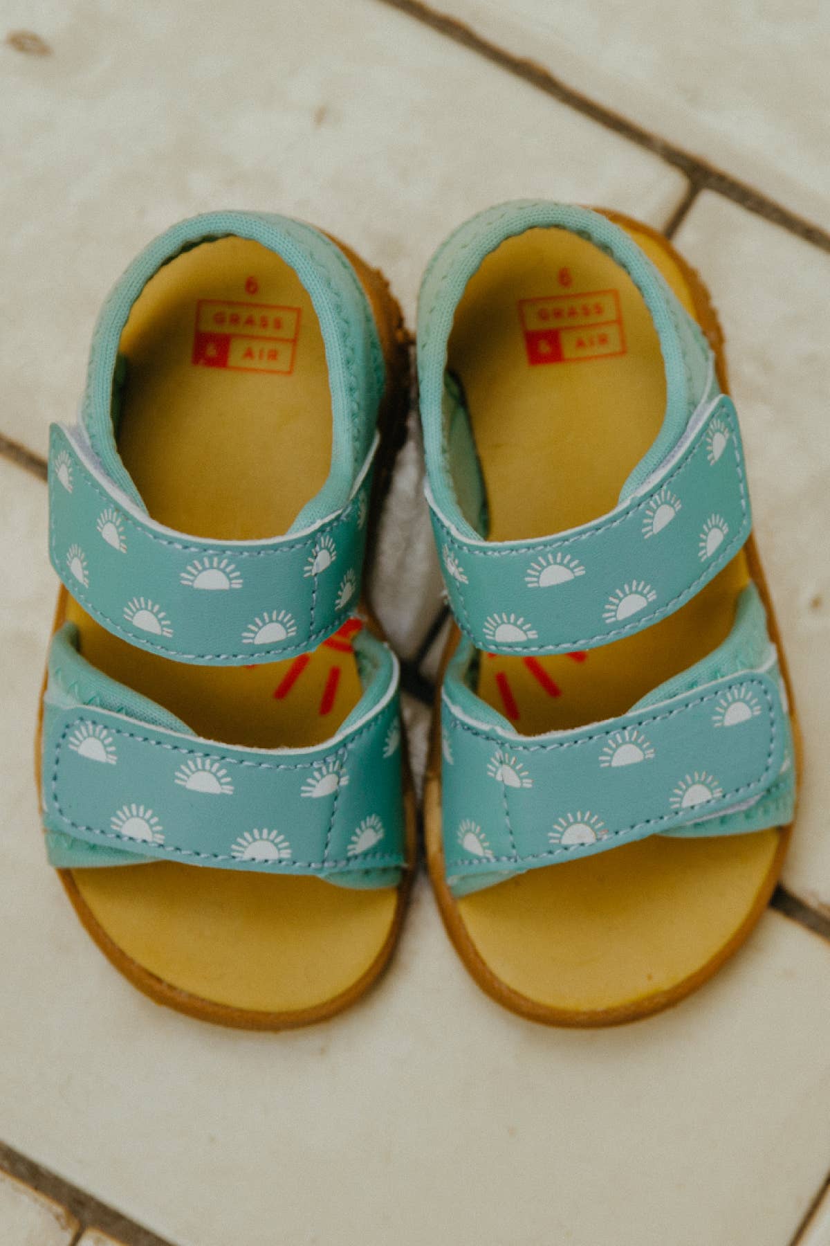 Grass & Air - Wholesale Sandals - Kids - Grass & Air Kids Pistachio Colour-Changing Sandals10