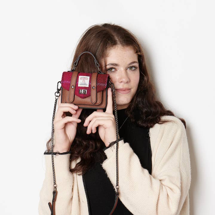 Islander - Wholesale Crossbody Bag - Women's - The Wee Satchel