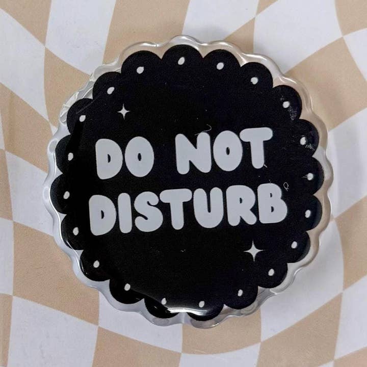 Não Incomodar Círculo Preto de Vieiras Magnético MagSafe Suporte para Kindle | Acessórios para Kindle | Suporte MagSafe para Kindle | Suporte para Telefone por atacado de Limes & Lilly