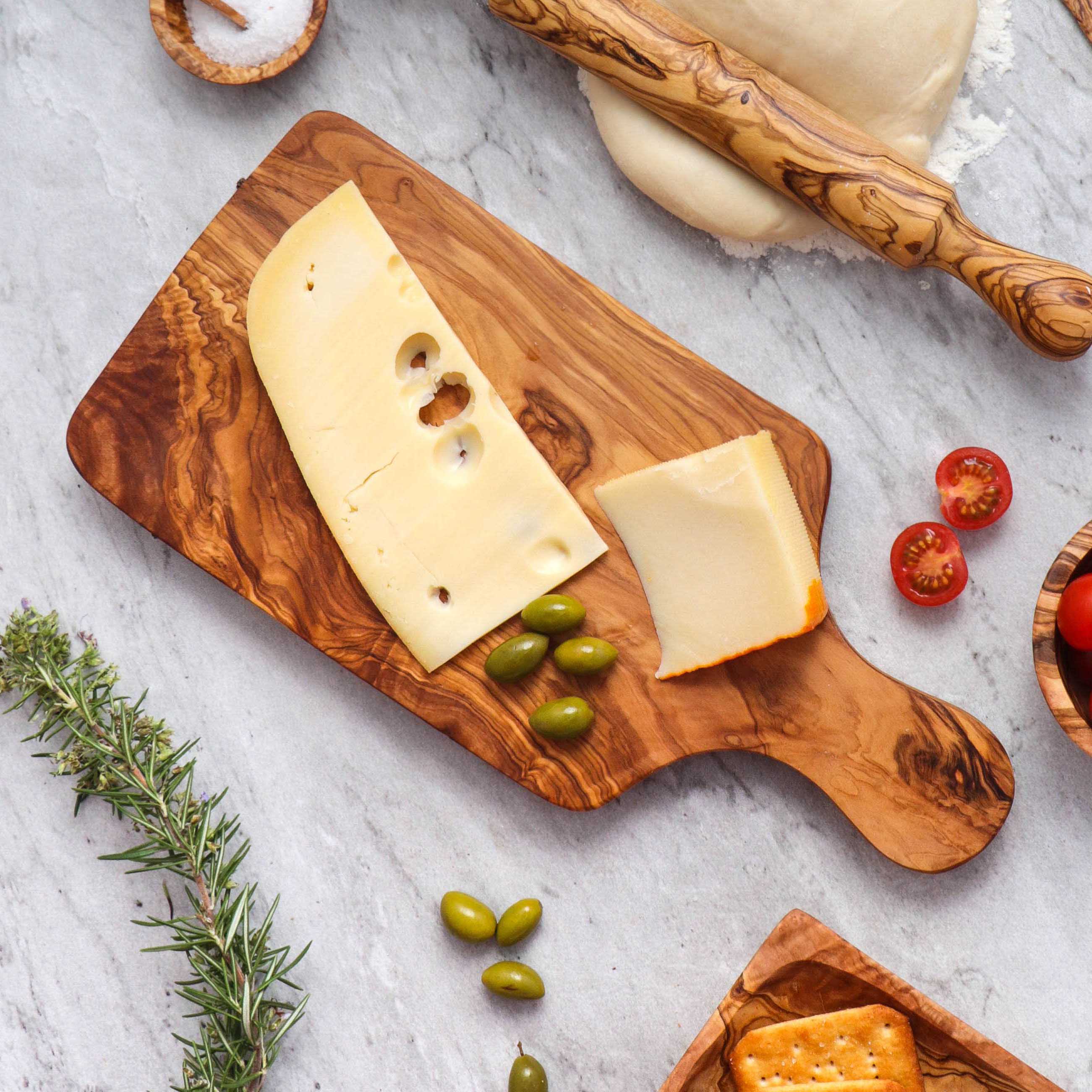 ArtisRaw Olive Wood - Wholesale Cutting Board - Rectangular Cutting Board with integrated circular handles3