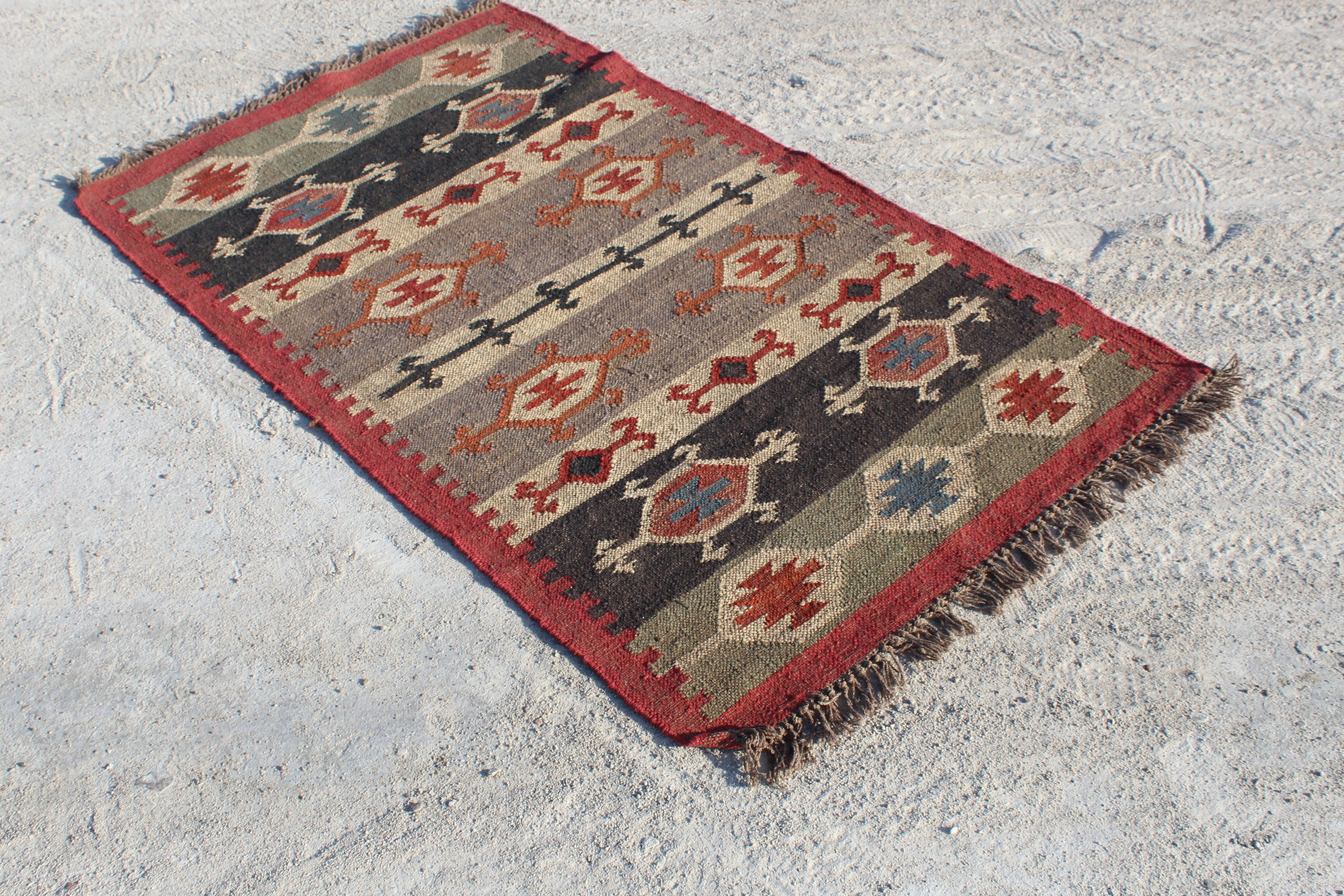 Rugs Boutique – wholesale Area rug – 3 x 5 Ft. - Handmade Jute-Wool Kilim Rug — Khidki2