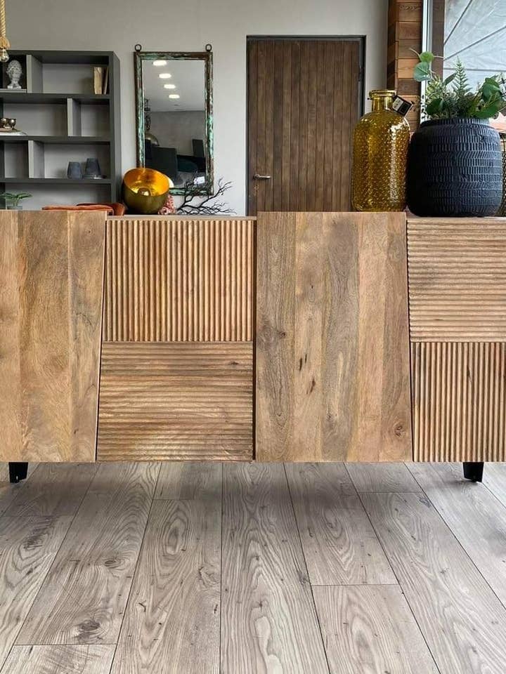 Marcus Small Dressoir voor wholesale door Crab design