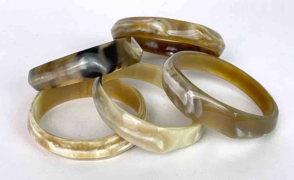 The Niger Bend - Wholesale Bangle Bracelet - Irregular shape African cow horn bangle, assorted shades4