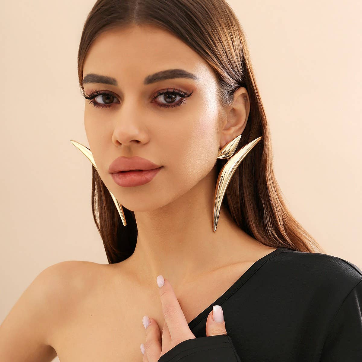 ACCITY - Wholesale Dangle Earrings - SIMPLE DESIGN POINTED EARRINGS_CWAJE11500