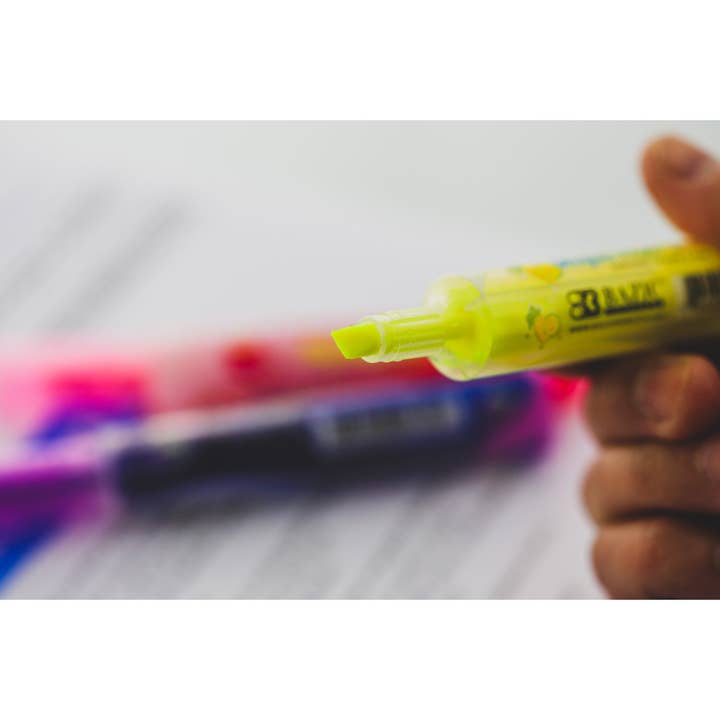 Luna Office Supply - Everyday Essential - Wholesale Highlighter - Fruit Scented Highlighters3