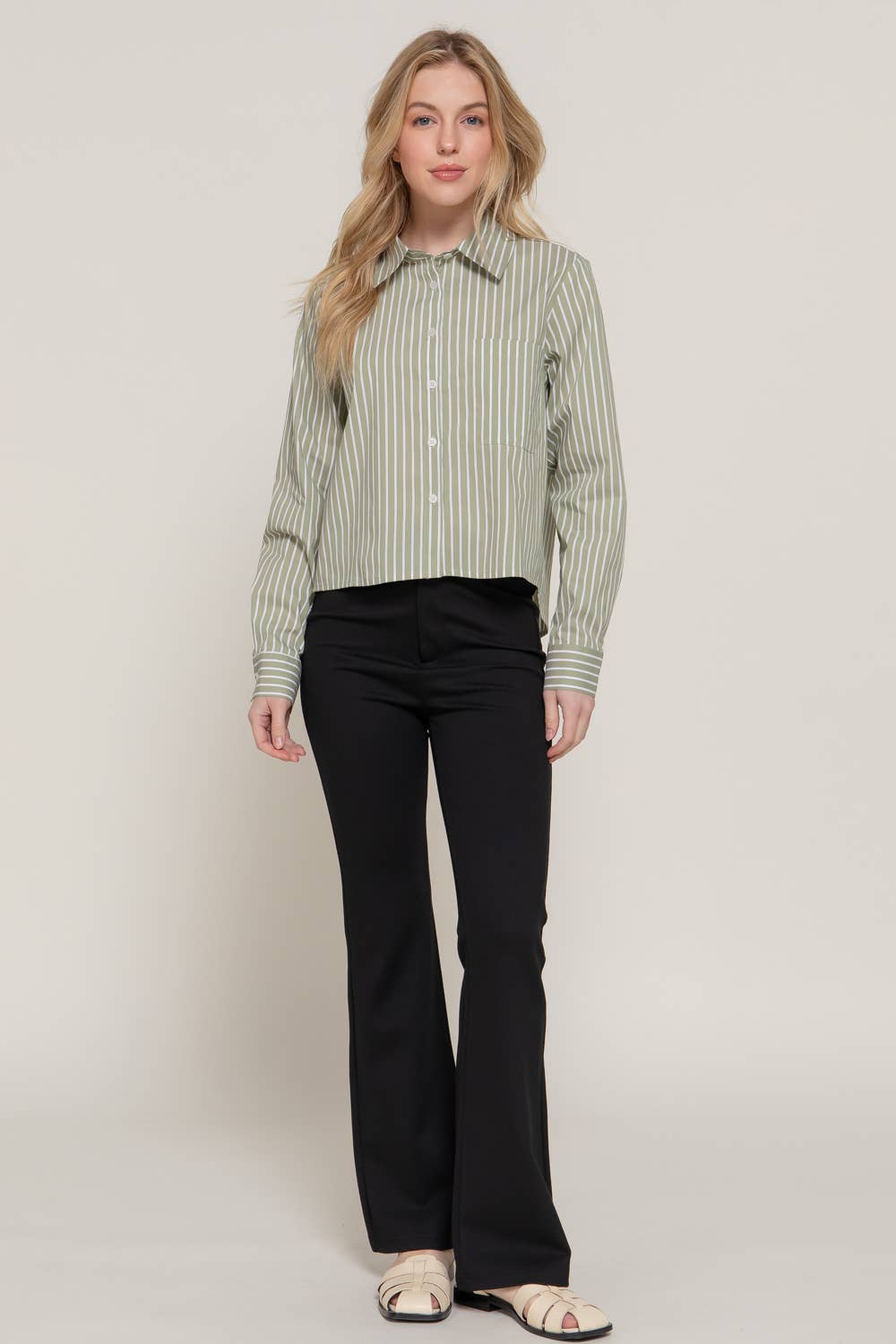 Active Basic | Active USA – wholesale Buttoned-down shirt – Women's – Long Sleeve Button Down Stripe Poplin Shirt15