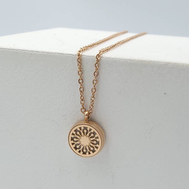 Acacia Aromatherapy - Wholesale Aromatherapy lotion/oil - Jewellery Favourites – Certified Organic Gift Set Edition1