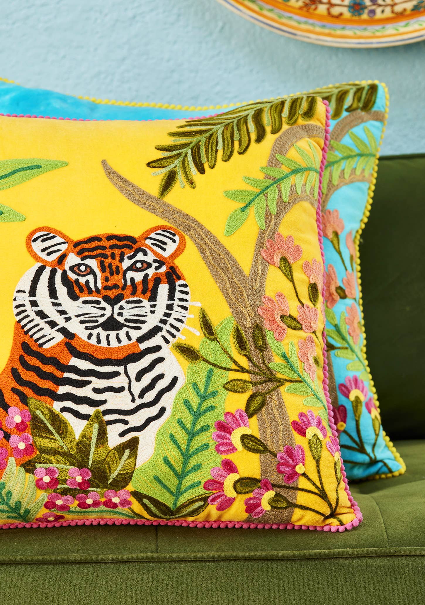 Namaste - Venta al por mayor Funda de cojín - Funda de cojín de terciopelo con bordado de tigre2