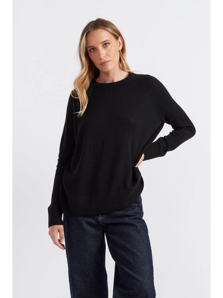 Chinti & Parker – wholesale Knitted jumper – Women′s – Black Cloud Cashmere Slouchy Sweater