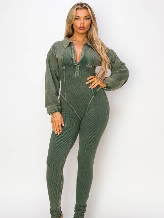 Mineralvasket krave Bishop Jumpsuit GD3552 med dyb V-hals for engroshandel hos Jour