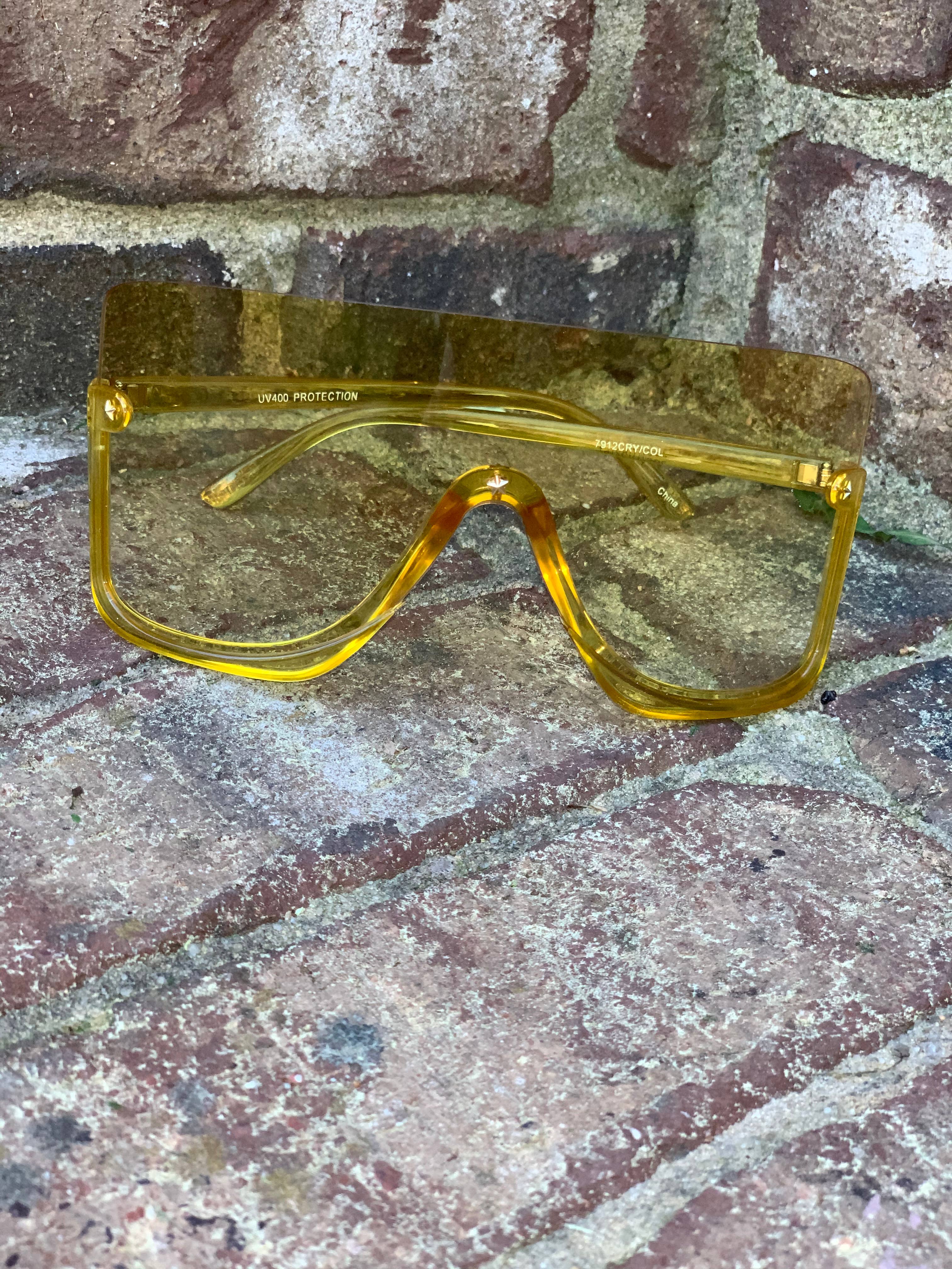 The Shade Valley - Wholesale Sunglasses - Women's - No Pics Please 📸16