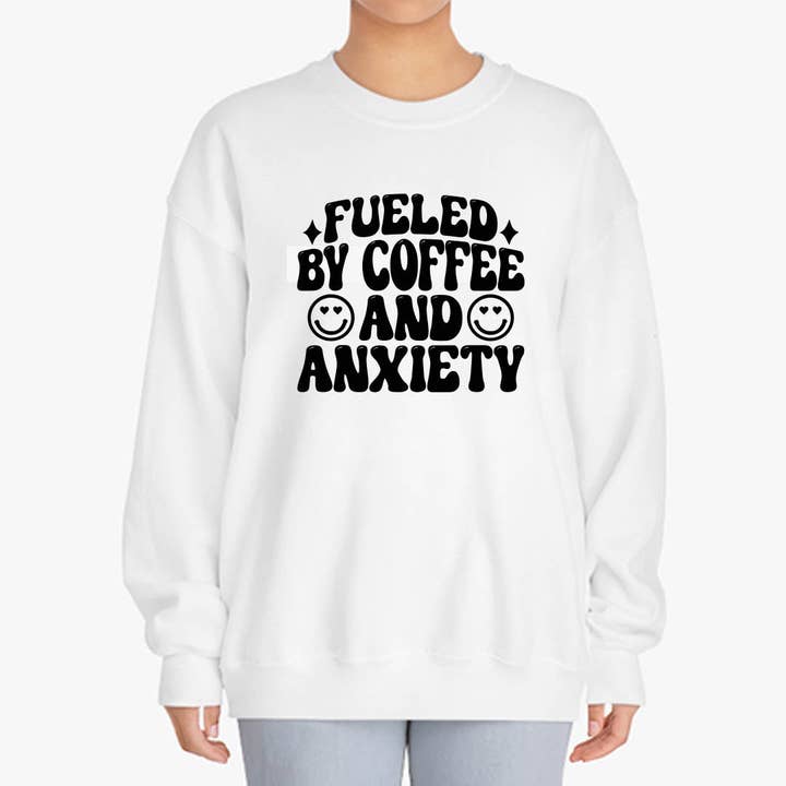 Fueled By Coffee & Anxiety - Camisola Feminina por atacado de Calm Cabana