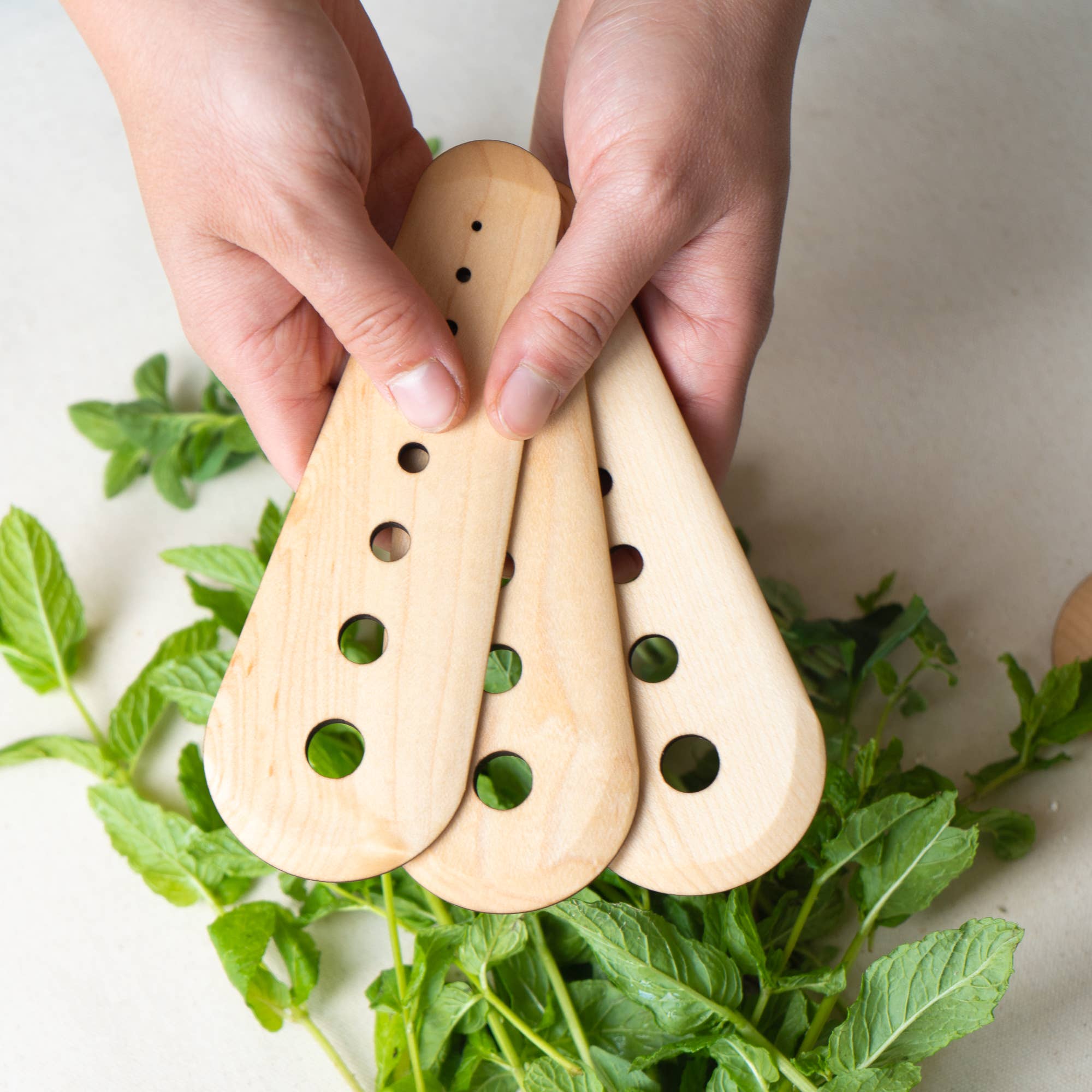 Collin Garrity - Vente Ustensile/gadget de cuisine - Décortiqueur d'herbes9