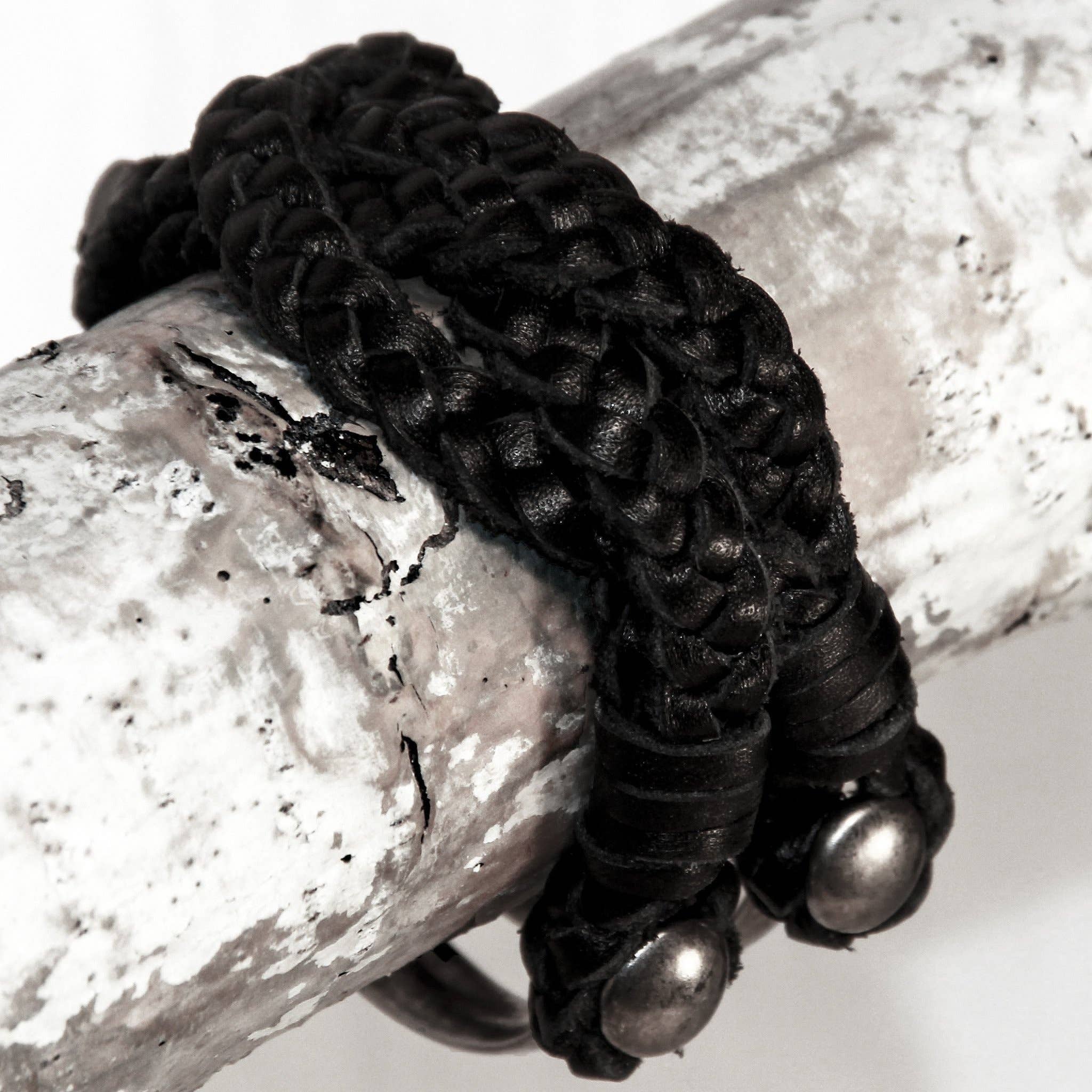Embrazio - Wholesale Woven/Braided Bracelet - MEZZA LUNA Handmade Leather Bracelet4