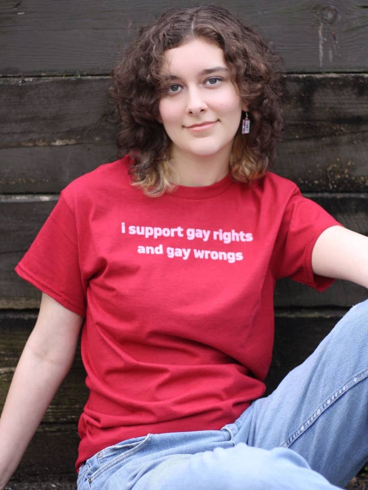 T-shirt unisexe "Je soutiens les droits et les torts des homosexuels" pour la vente par Totally Iced Out