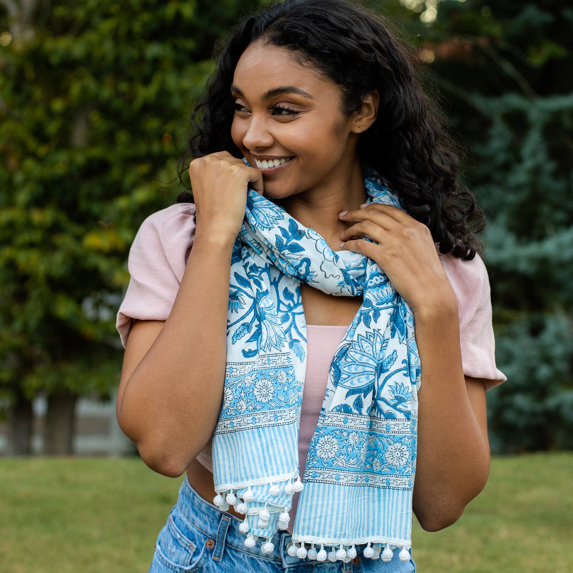 Anju Jewelry - Wholesale Scarf - Women's - Block Printed Cotton Scarf - Blue and White Large Floral1