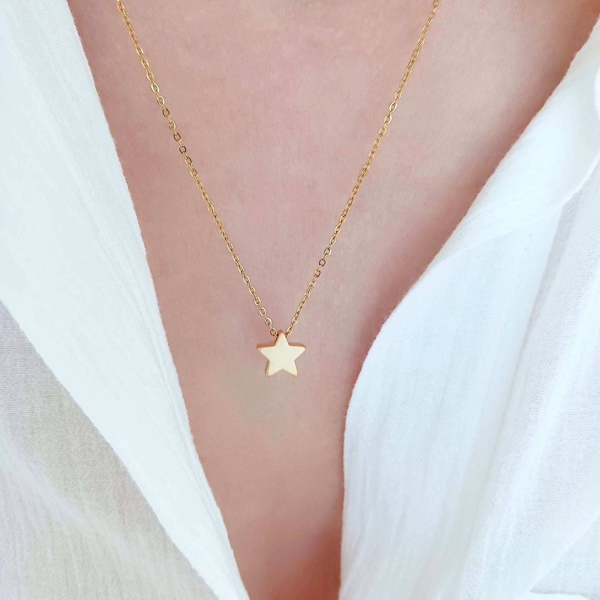 QUEENHANDMADES - Wholesale Pendant/Charm Necklace - Gold star necklace0