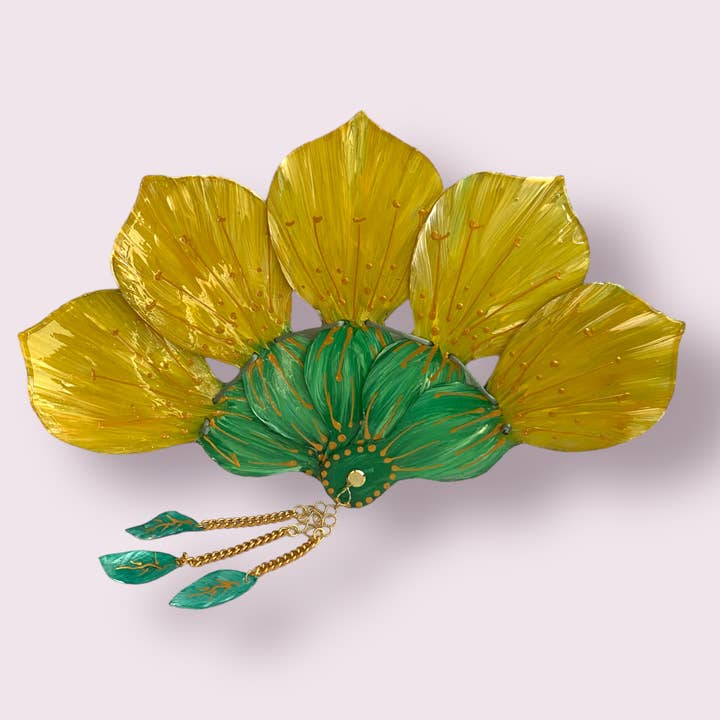 Plexiglass fan made and hand painted for wholesale by Arte e sfizio