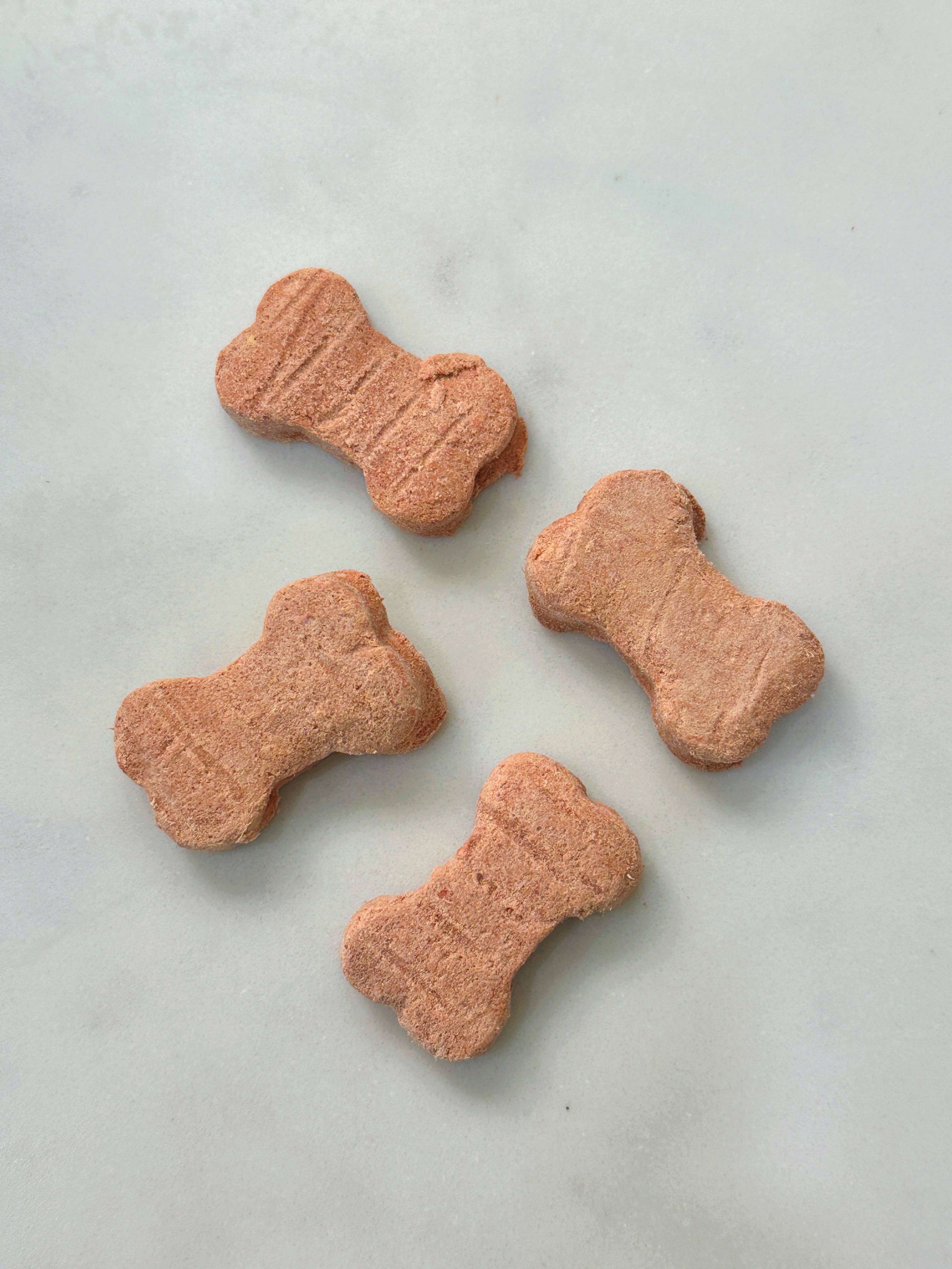 Paw Paw Patisserie™️ | Treats That Love Your Dog Back💞 - Wholesale Pet Treats - Dog - Freeze Dried Venison & Beetroot1