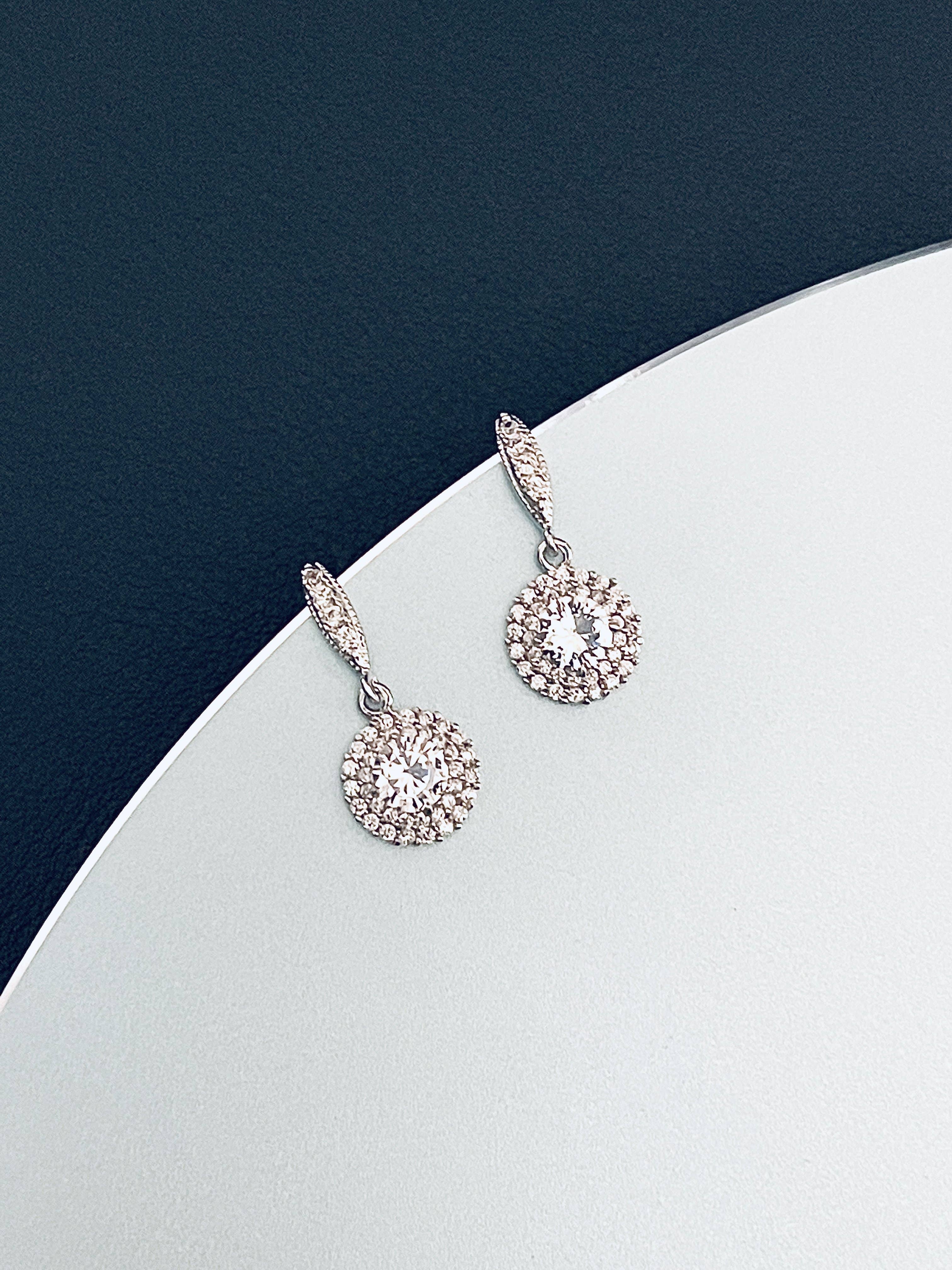 JohnnyB Jewelry - Wholesale Dangle Earrings - BIJOU - Small Dangle Drop Crystal Earrings In Silver