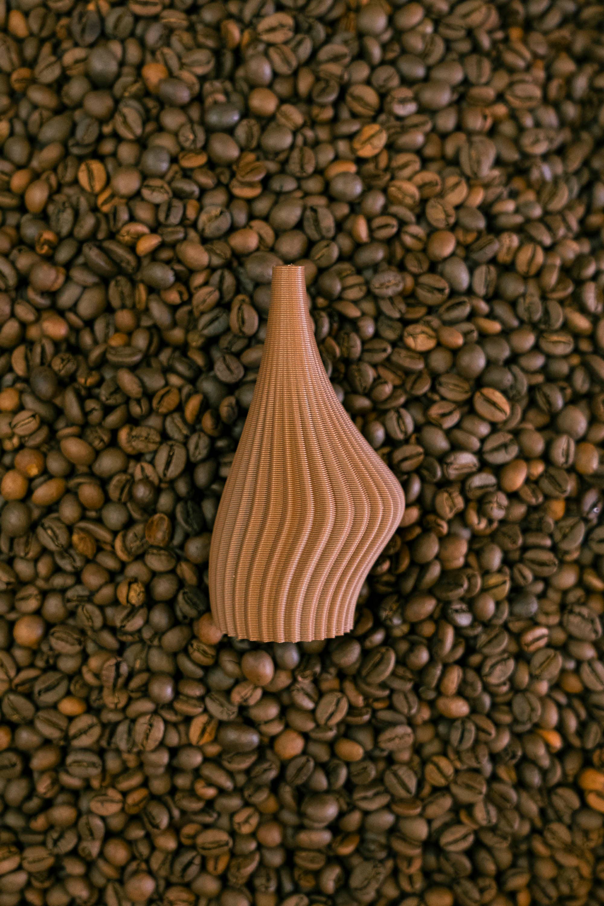 Atelier mahd – wholesale Vase – Eco-Responsible Design Vase Made in France Coffee Bean5