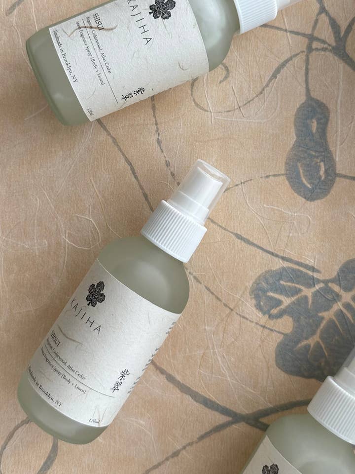 Botanical Aroma Room Spray Shisui for wholesale by KAJIHA