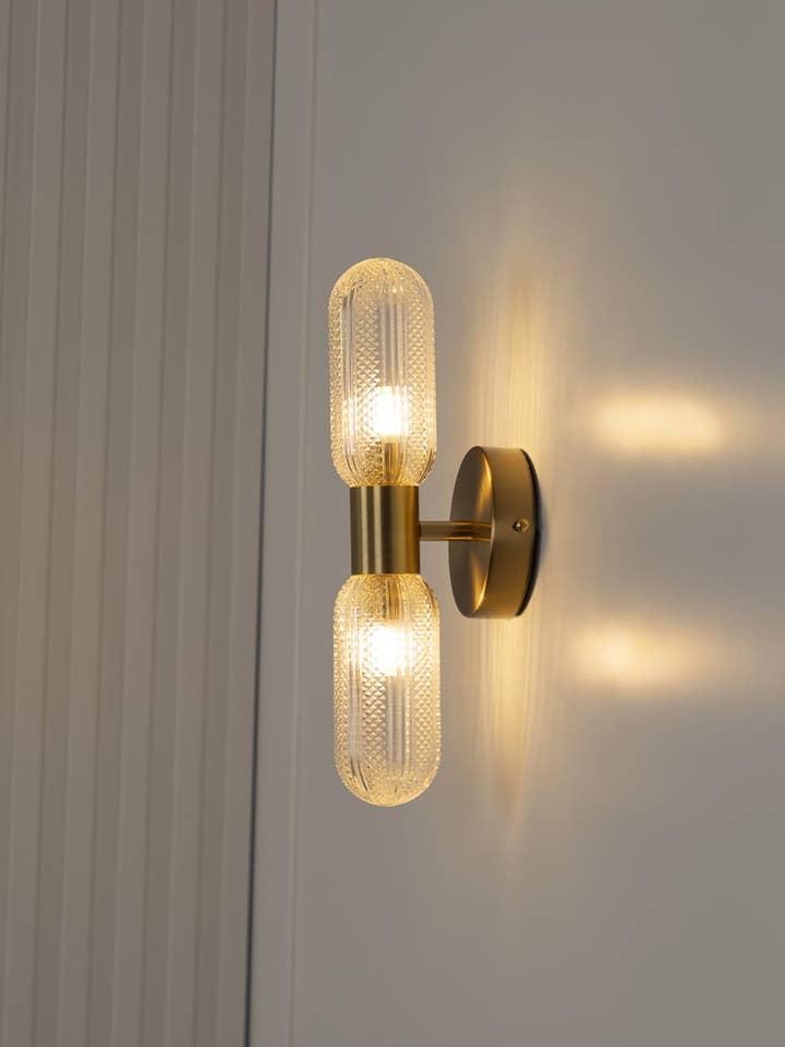 Set di 2 applique antiche trasparenti Ottawa | Illuminazione decorativa moderna per case e hotel per la vendita all'ingrosso da parte di HEKA LIGHTING & TRADING LTD