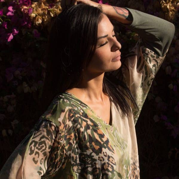 Cavoli Congo Blouse and other Purchase Wholesale agua para riego. Free Returns & Net 60 Terms on Faire trending on Faire.