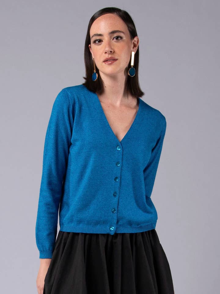 V-ringad kappa i merinoull och ekologisk bomull för wholesale av Achega Knitwear