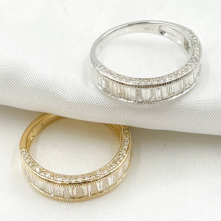 RFM17599. Anel de Banda com Diamantes Baguete em Ouro Maciço 14K por atacado de Tresor Jewelry Inc.