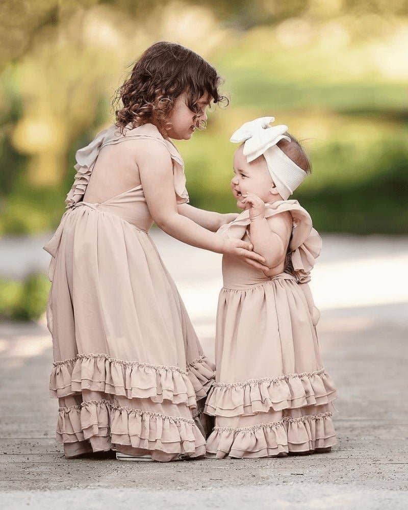 Bailey's Blossoms - Wholesale Mommy & Me-sets - Mommy and Me Nellie maxi-jurk met ruches - Champagne9