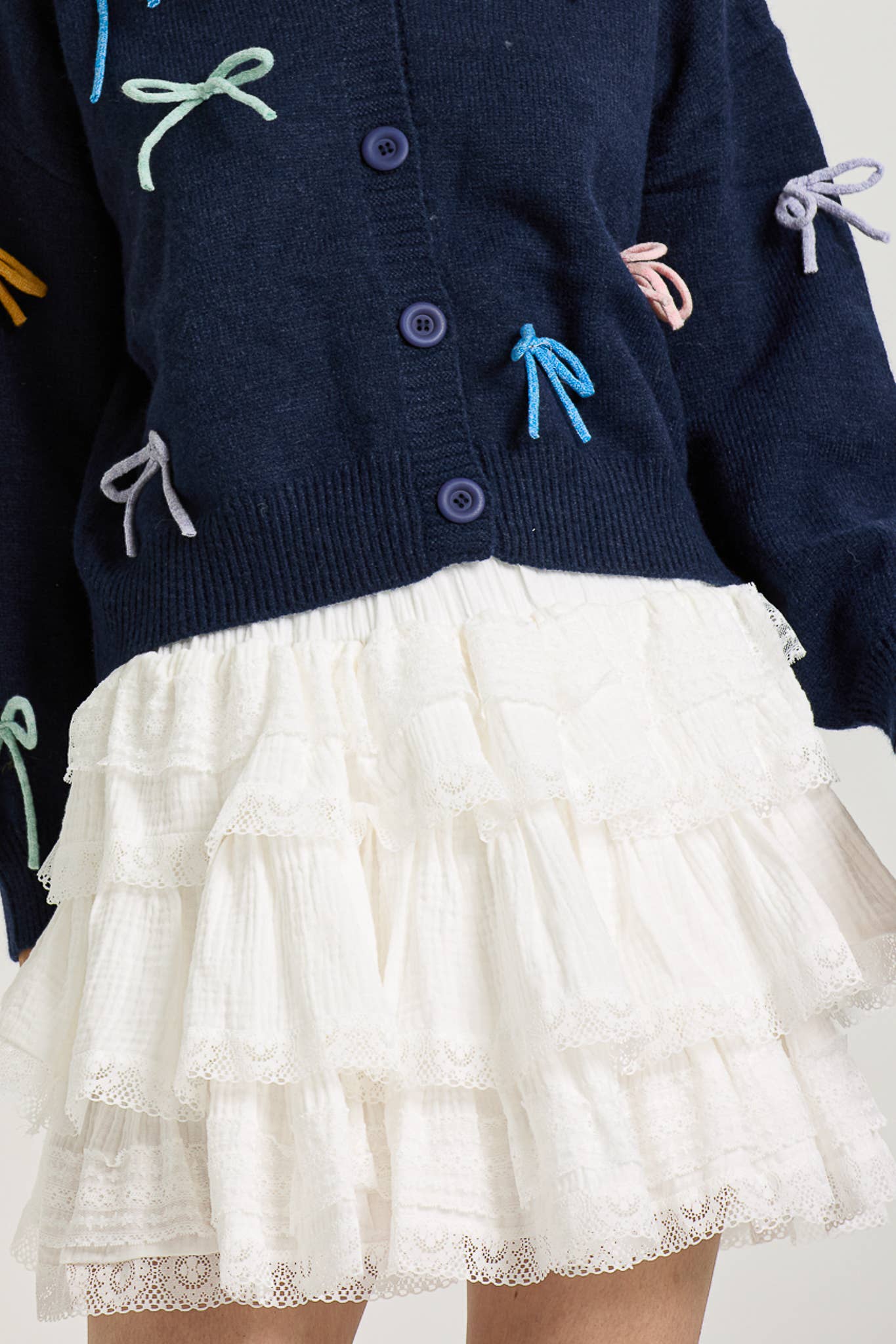 ROSIE POSIE – Saia - Mulher por atacado – RP2658 - Mini Saia Branca com Camadas, Renda e Folhos5