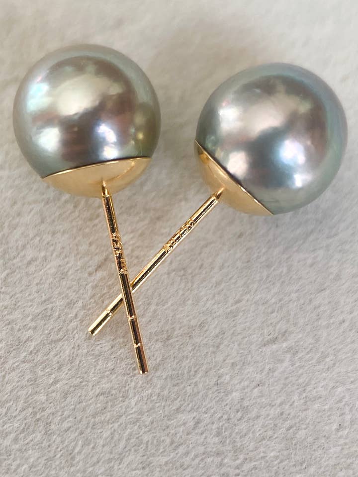 18K Gold Cap_Olive-Green Japanese Madama Akoya Pearl Earring for wholesale by b29