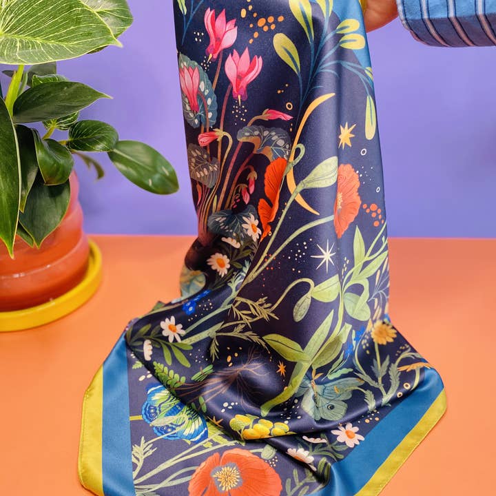 Split Moon Studios - Wholesale Scarf - Women's - Wild Flowers Motif Scarf6