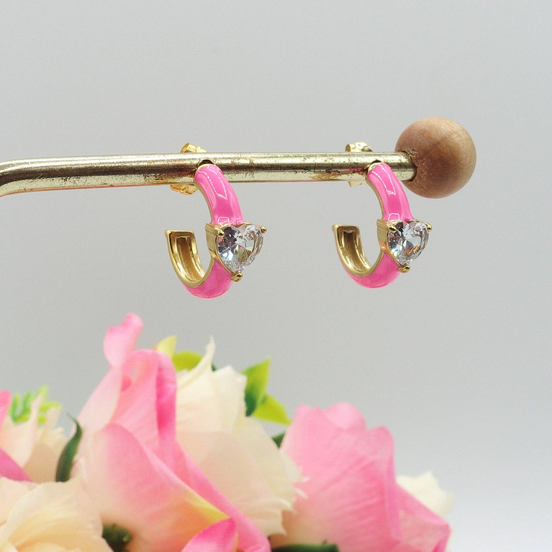 Daemon srls - Venta al por mayor Pendientes de aro pequeños - CHERIE FLUO mini - acero inoxidable - pendientes de aro esmaltados con circonitas cúbicas3