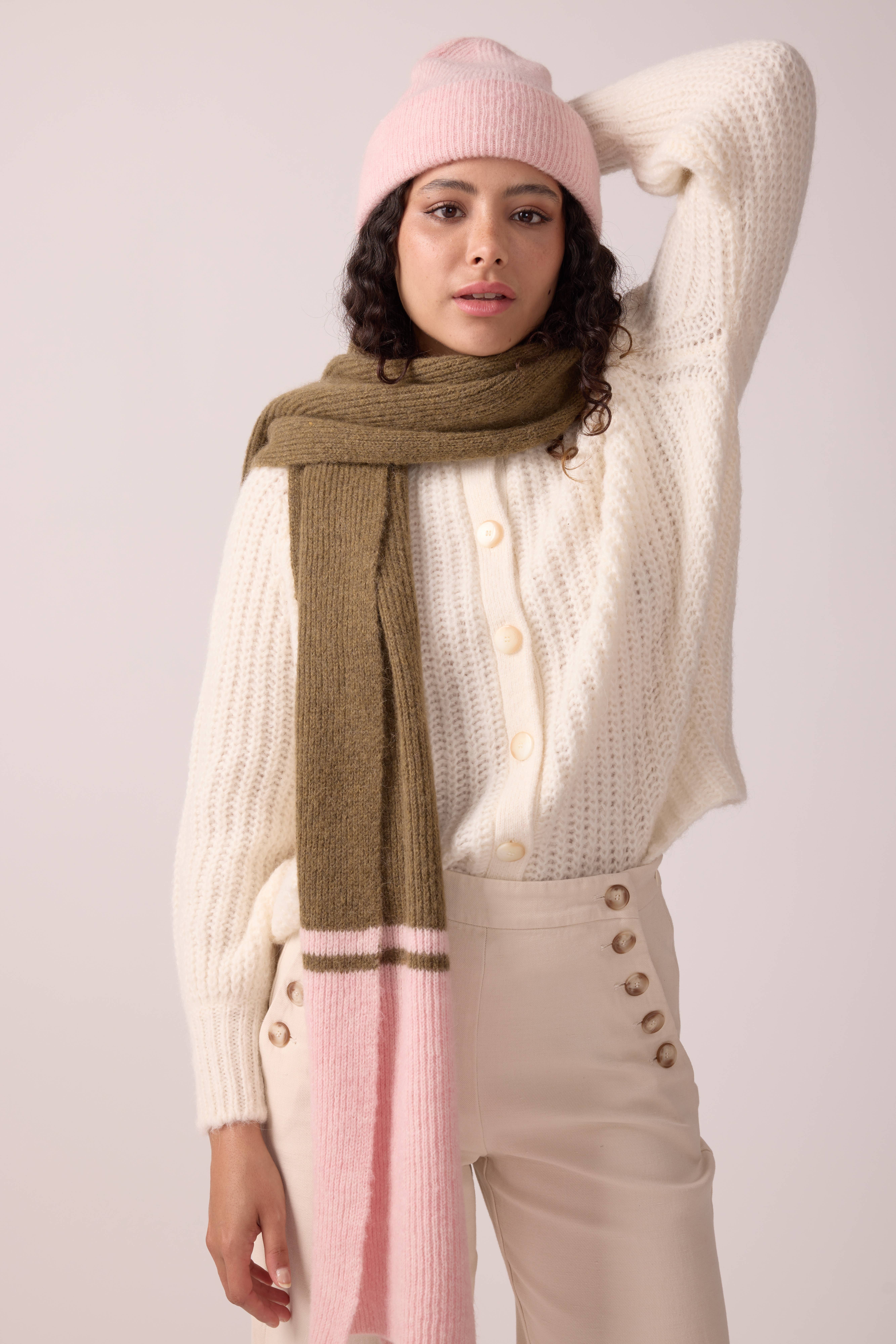 Maradji - Vendita all'ingrosso Berretto - Donna - BERRETTO IN LANA DI ALPACA WOODY ROSA BABY1