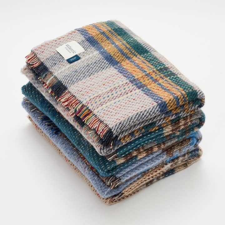 Atlantic Blankets - Wholesale Throw blanket - Random Recycled Wool Blanket0