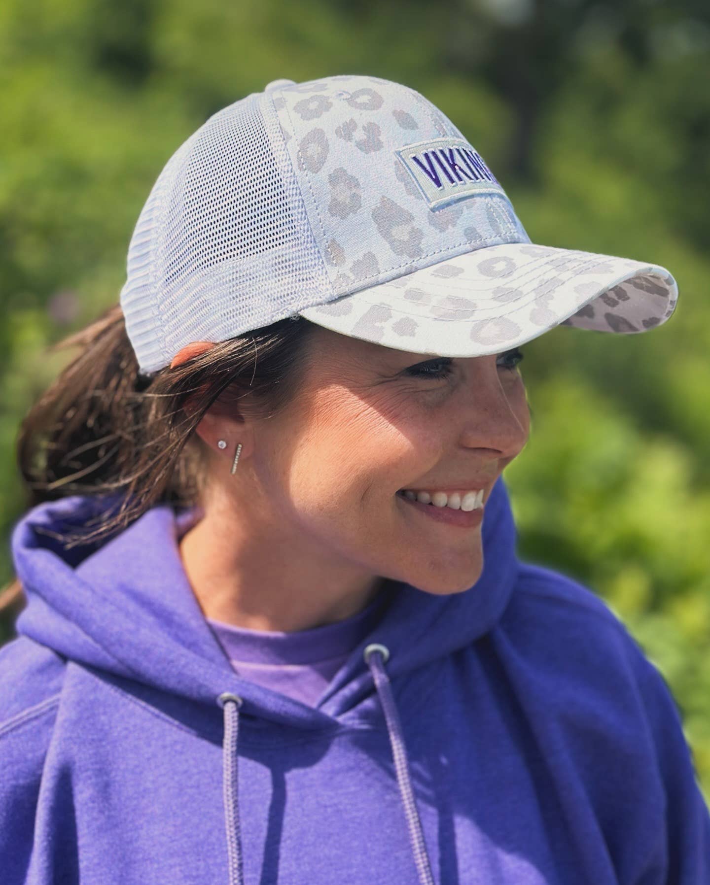 Small Town Clothing Company - Wholesale Ponytail Cap - Women's - Vikings White Leopard Ponytail Hat11