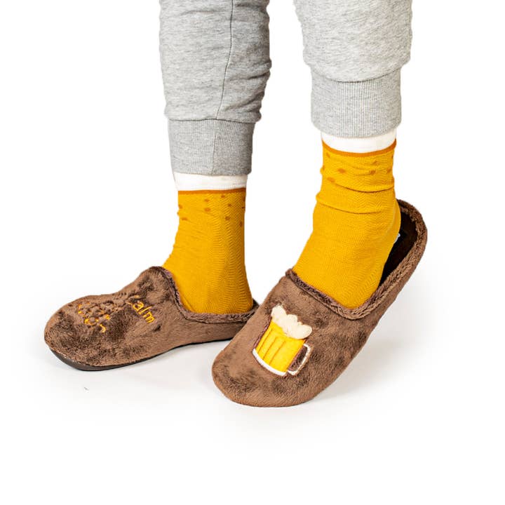 Marpen Slippers - Vendita all'ingrosso Pantofole - Donna - Pantofole marroni «Keep Calm and Drink Beer»3