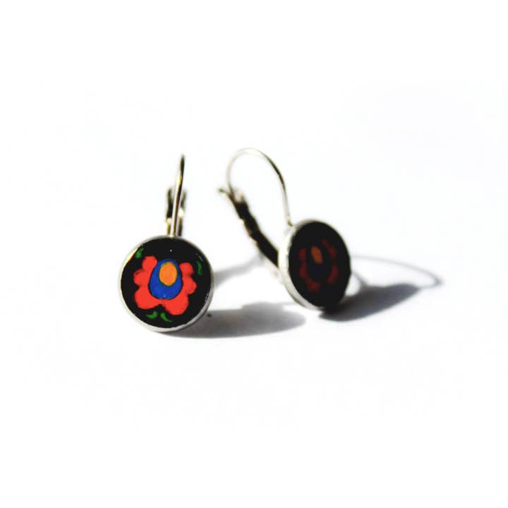 El tradicional con pendientes de color negro para venta al por mayor de a-mia