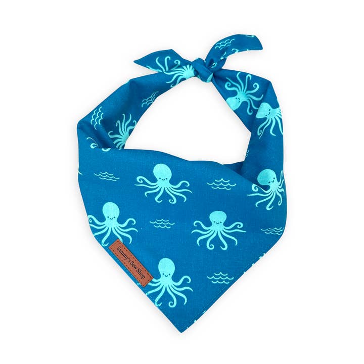Octo-paws Dog Bandana for wholesale by Cuddl