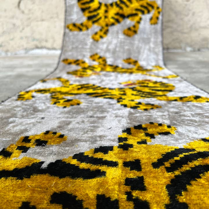 Ikat Atelier – Rolo de tecido por atacado – tecido ikat, tecido ikat tigre, tecido tecido à mão ikat4