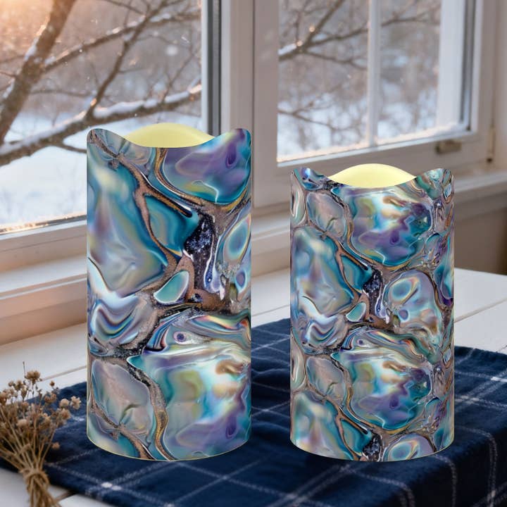 Ensemble de 3 bougies à LED à bord ondulé motif ormeau pour la vente par Candles Meta