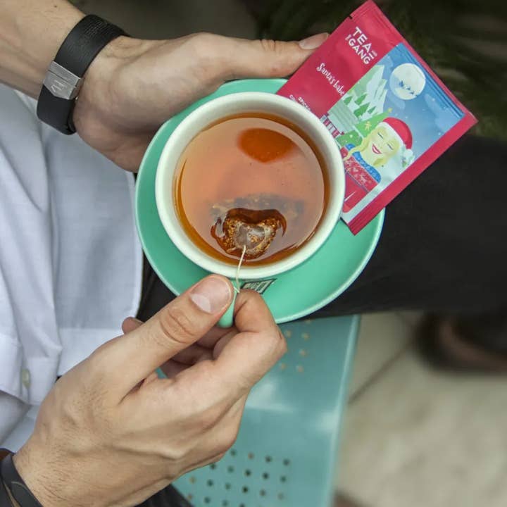 Tea and the gang - Vendita all'ingrosso Tè in bustine - SANTA'S BABE — TÈ ROOIBOS PEPPERKAKE (PAN DI ZENZERO SPEZIATO)