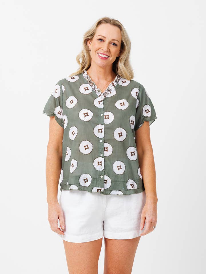 Camiseta Capricornio en Verde Espectra para venta al por mayor de Mozaic by Euro Dreaming